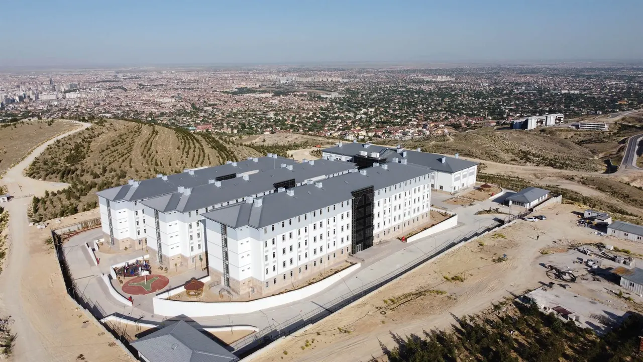 Konya 3000 Kişilik Öğrenci Yurdu